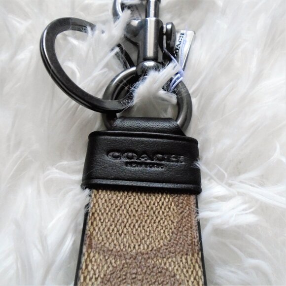 Coach Large Loop Key Fob F79882 - Picture 5 of 7